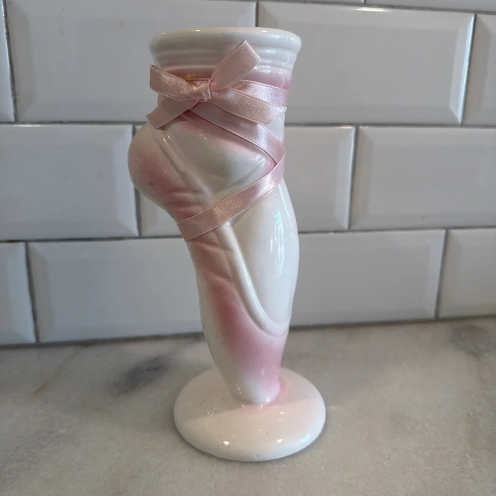 Vintage AGI Pink Ballet Shoe Shaped Vase GW992